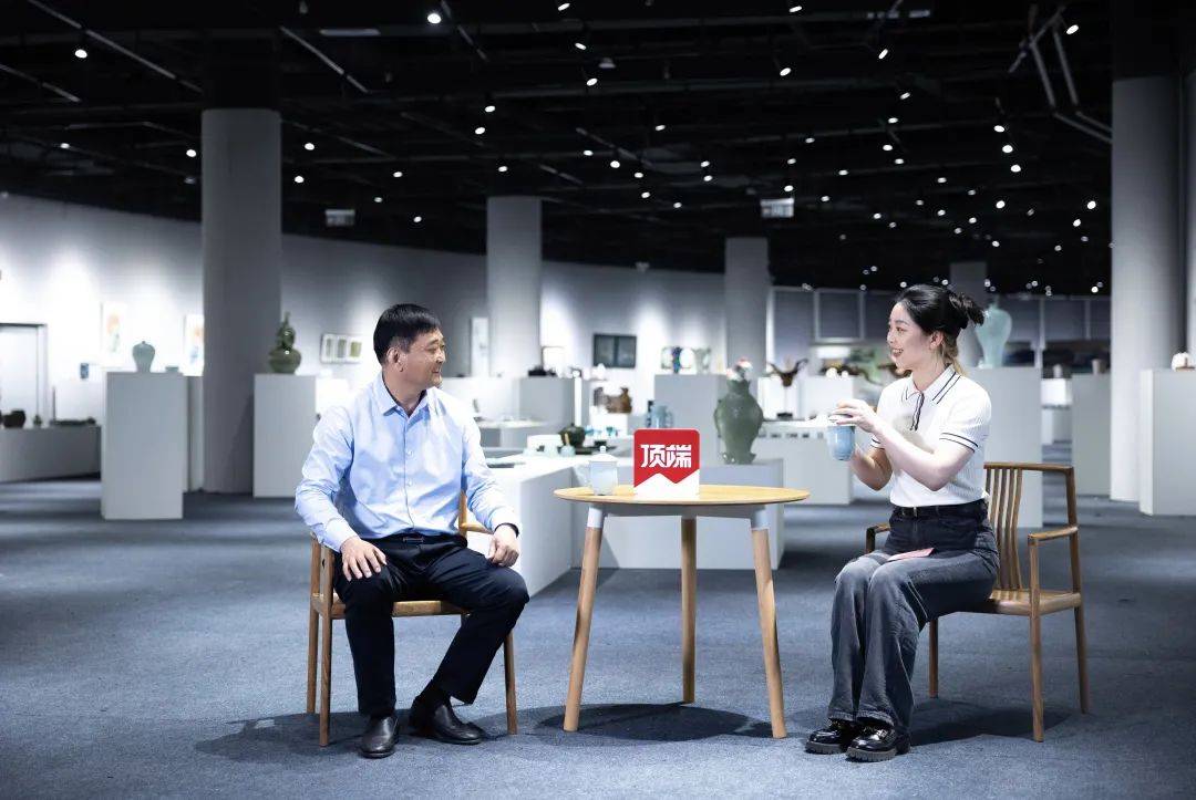 韩春晓:以瓷为媒发展经济,靠"拼",也靠"抢"_汝瓷_汝州_旅游