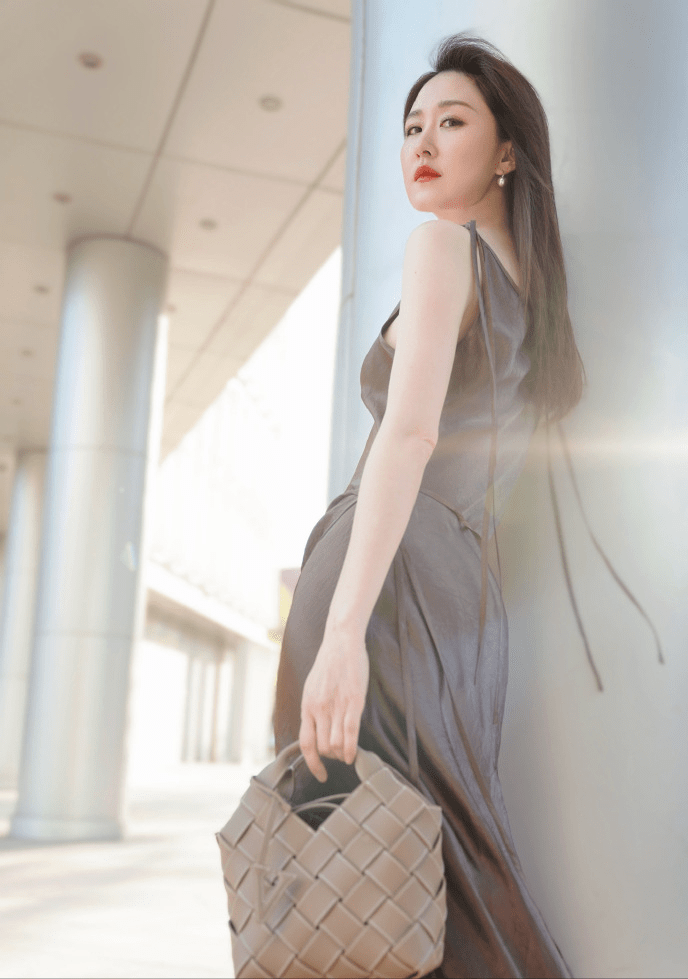 《妻子的新世界》04:张雯饰演的梁媛,竟然是女性角色中最讨喜的_沈安