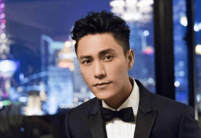 陈坤偶像界的始祖,忧郁高贵的气质,彰显出男人不一样的痞帅_角色_生活