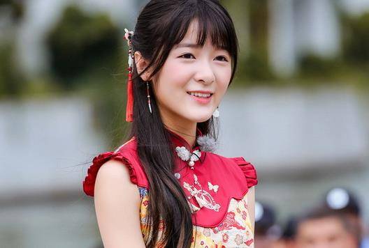 或许她不适合演戏,好好地做一个汉服美少女吧_徐娇_感觉_时候