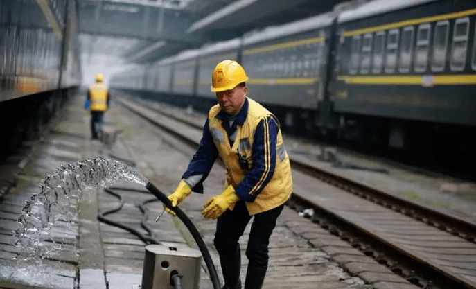 最新报考条件是什么?_工作_证书_水电工