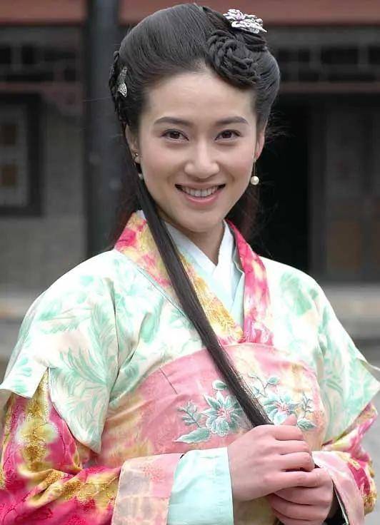 从体操运动员到演员,因《庆余年》成名的她,都快成姨娘专业户了_赵柯