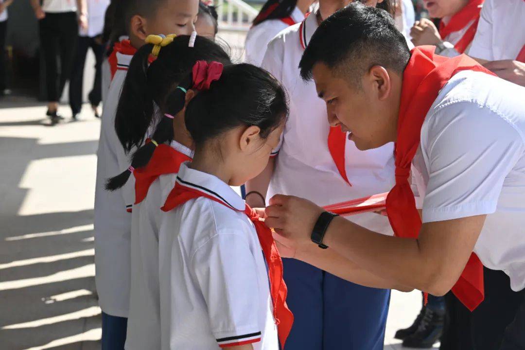 额敏县第三小学图片