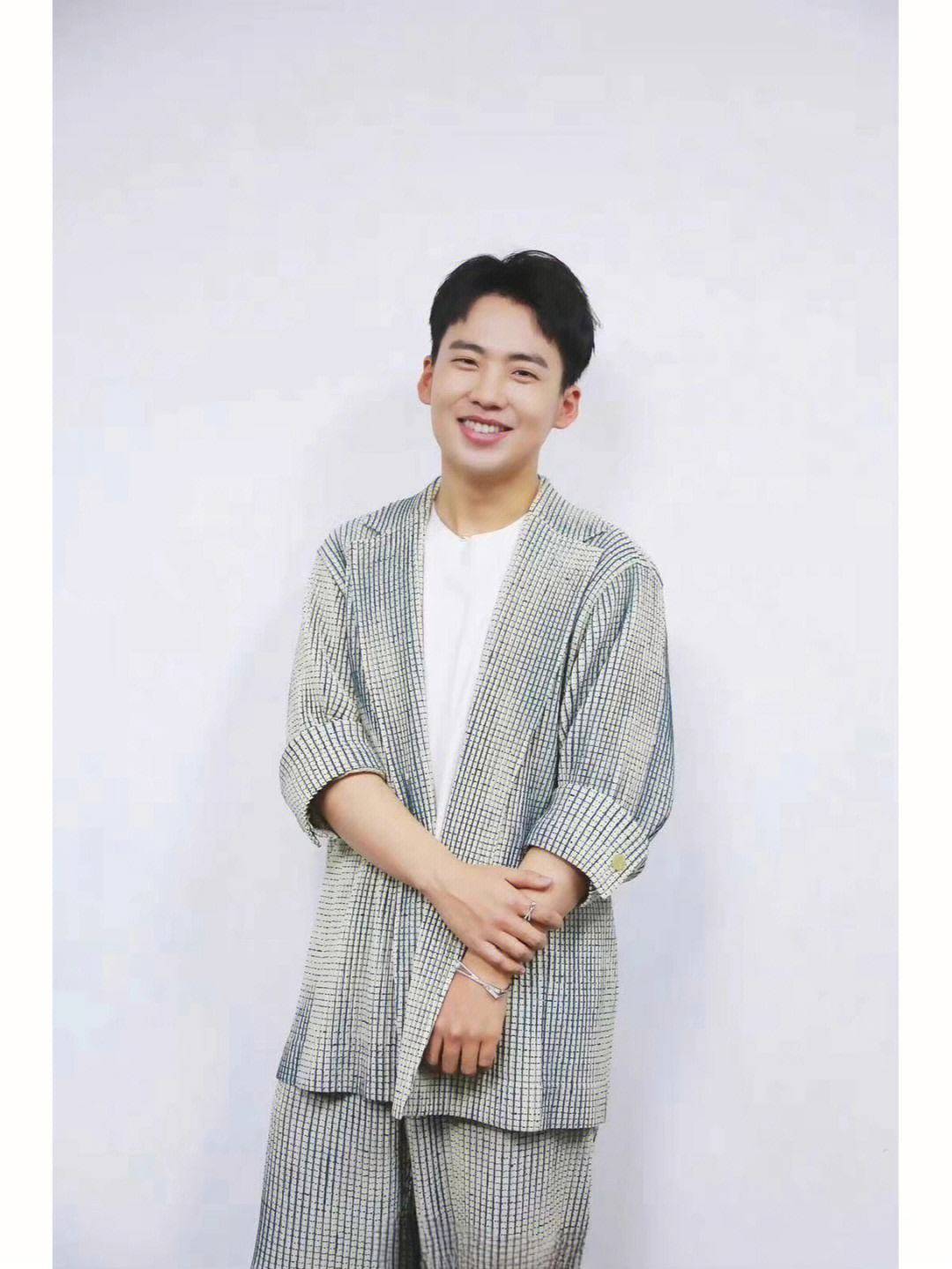 郭麒麟行走人肉计算器,精湛演技惊艳众人,被半个娱乐圈花式催婚_大林