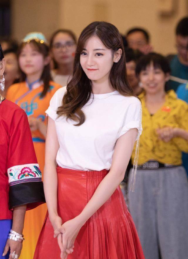 迪丽热巴又年轻几岁了?