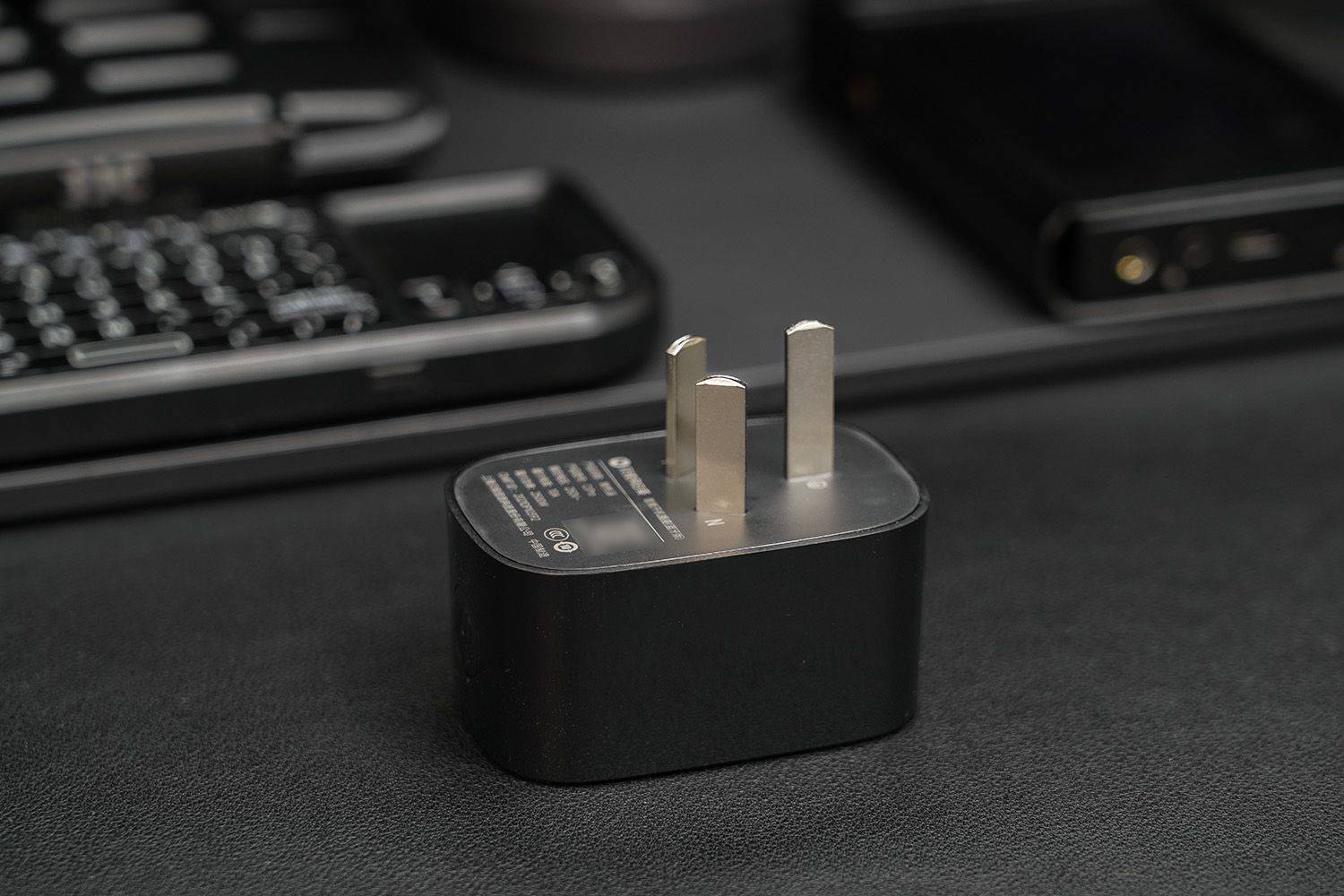 远程随意开关主机，停电、宕机都不怕，贝锐向日葵C1Pro插座体验