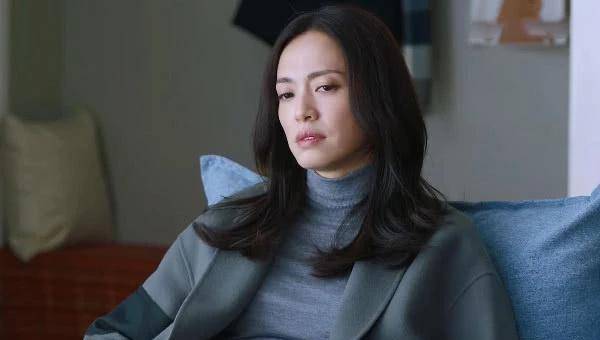 都挺好中姚晨有哪些职场穿搭让你觉得好看又干练?_选择了_女孩子_衣领