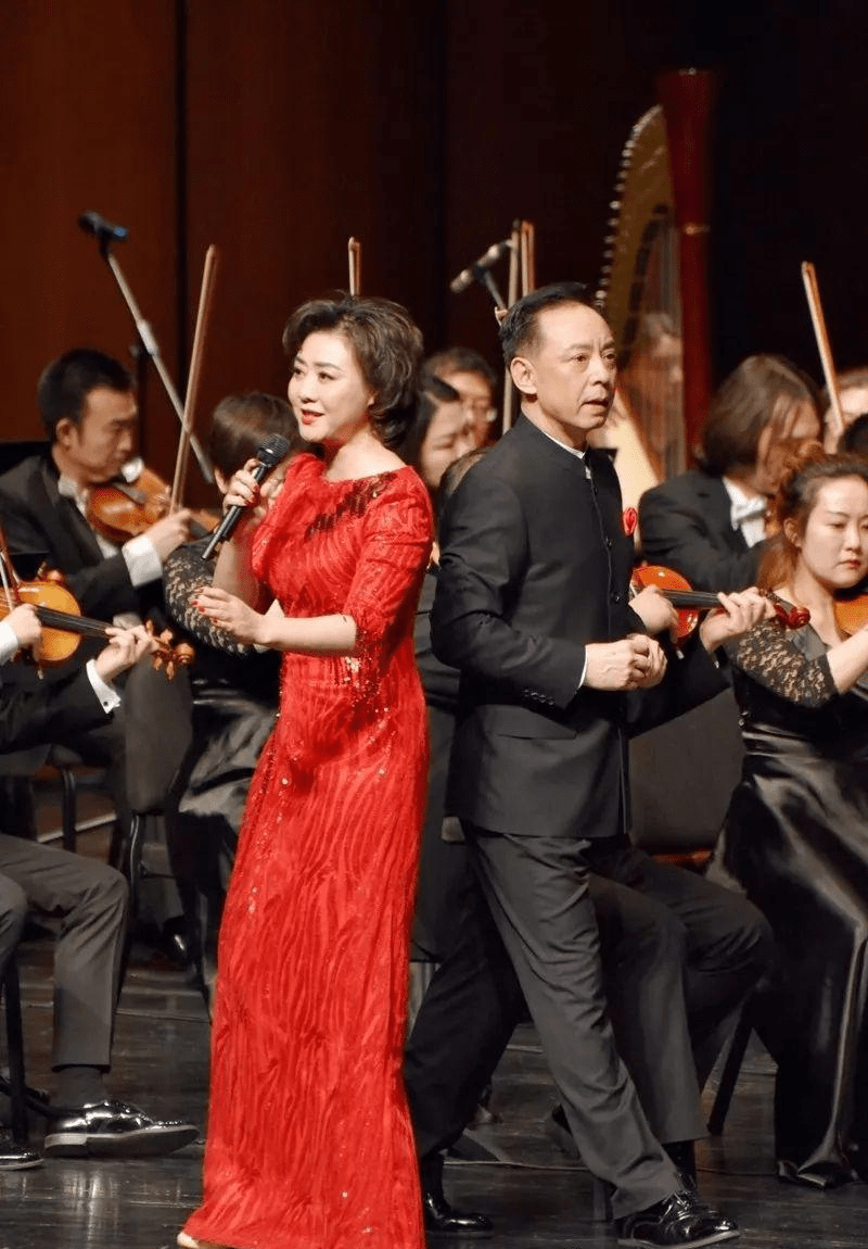 京剧大师李胜素,京剧第一美人,57岁风韵犹存_于魁智_白燕升_表演