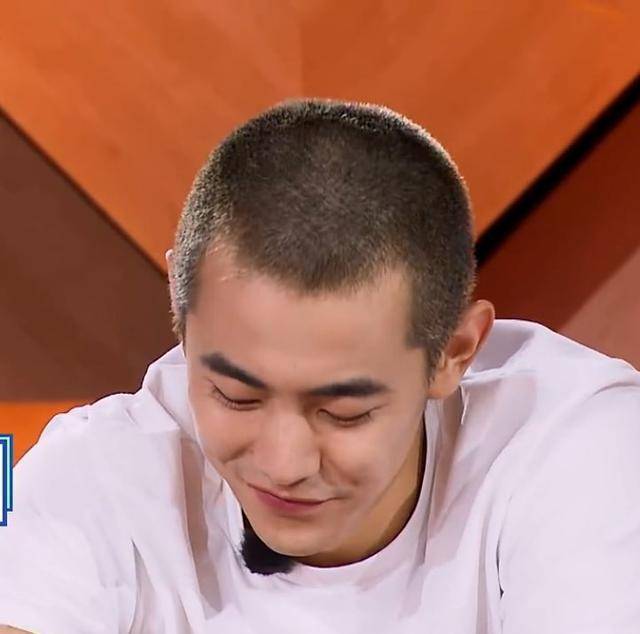 纪凌尘泪洒《我家那小子》现场,情绪失控,只因他大姨说了一句话_因为