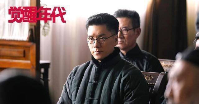 《觉醒年代》中,张露饰演的钱玄同先生是颇具情趣与"活力"的.