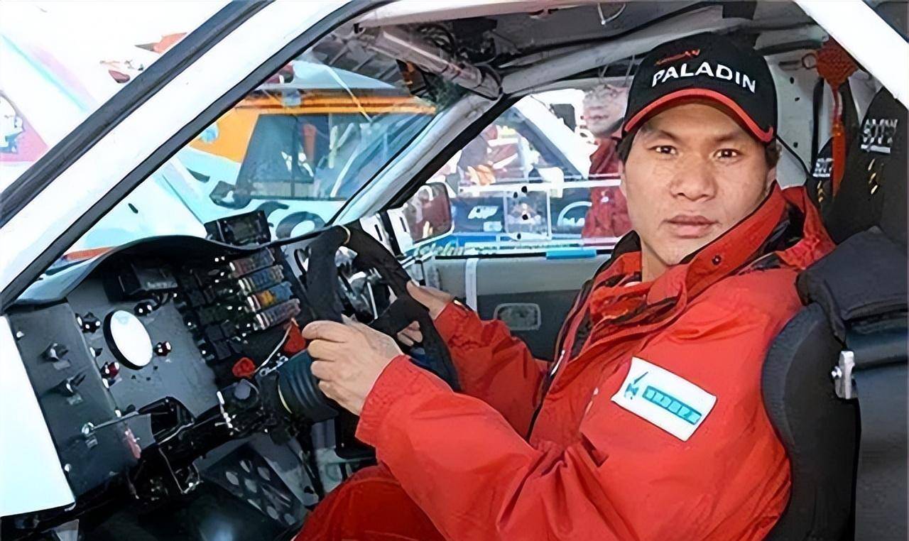 徐浪墓地现状:死因让人心酸,妻子刚怀孕三月,韩寒林志颖祭奠_比赛