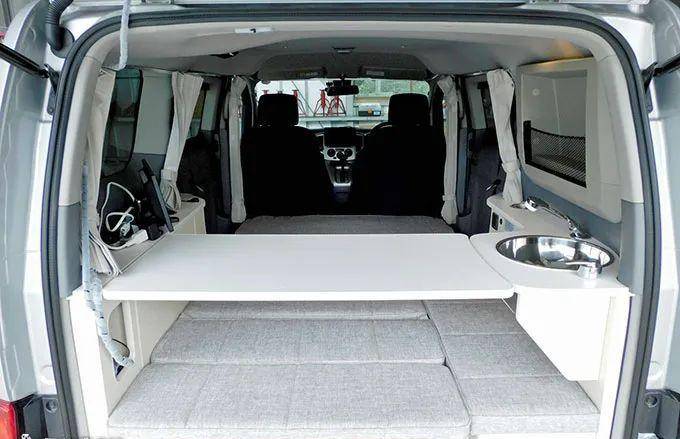 日产nv200露营车,可代步睡觉约合人民币16万8,不少人的梦中情车_搜狐