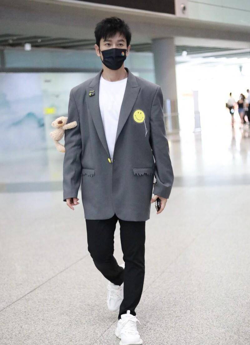 黄晓明《琅琊榜之风起长林》,《无问西东》《爱情不是游戏》_摄影