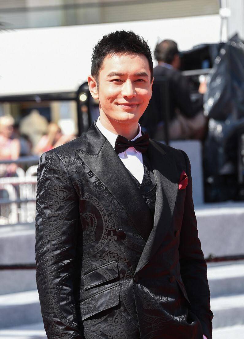 黄晓明:靠投资智慧变身商业大佬,将杨颖当成掌中宝_公司_明星_内地