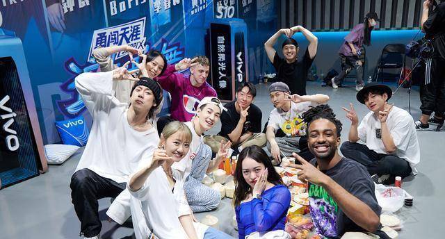 韩宇淘汰略有遗憾,但这几位大神无缘决赛更"意难平"_战队_街舞_battle