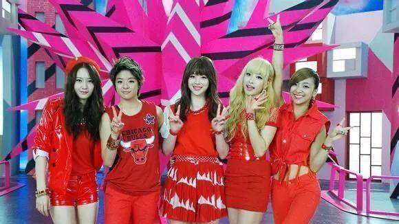 黄奕不懂的二代团,刘逸云用一场《创4》的首秀告诉她答案_组合_公司