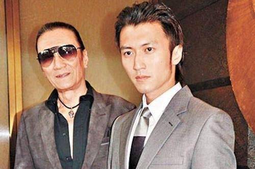 成龙儿子不火,向华强儿子不火,他儿子却红翻天_谢霆锋_明星_父亲