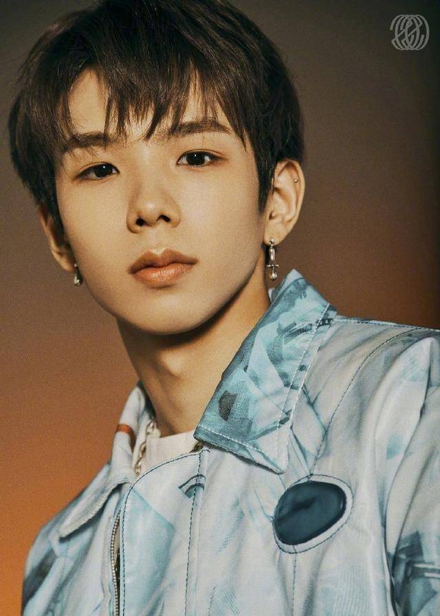 韩团传奇出道经历再添一员——nct新成员shotaro_covernct_舞台_外表