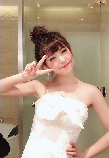 火箭少女放飞自我,赖美云素颜差距大,她还在众人面前直接放屁!