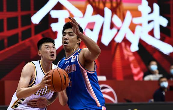 "三儿"姐李梦稳住地位,李京龙签约广东,陶汉林拒绝与辽宁签约_李春江