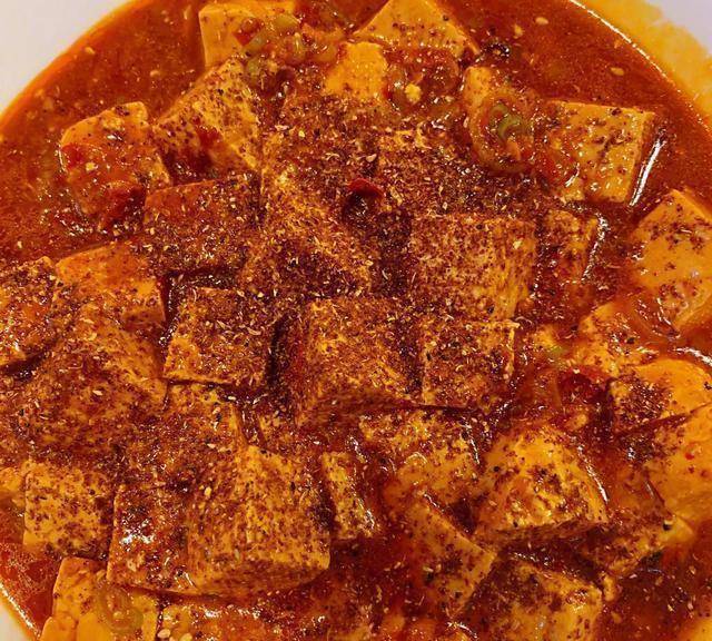 黄磊做的饭菜围观总是上百万人,网友:接地气的菜,我家味道_水煮肉片