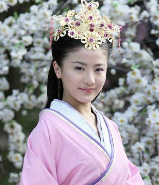 在《仙女湖》中饰演过小七仙女的贡米在这一部剧中也有自己的角色