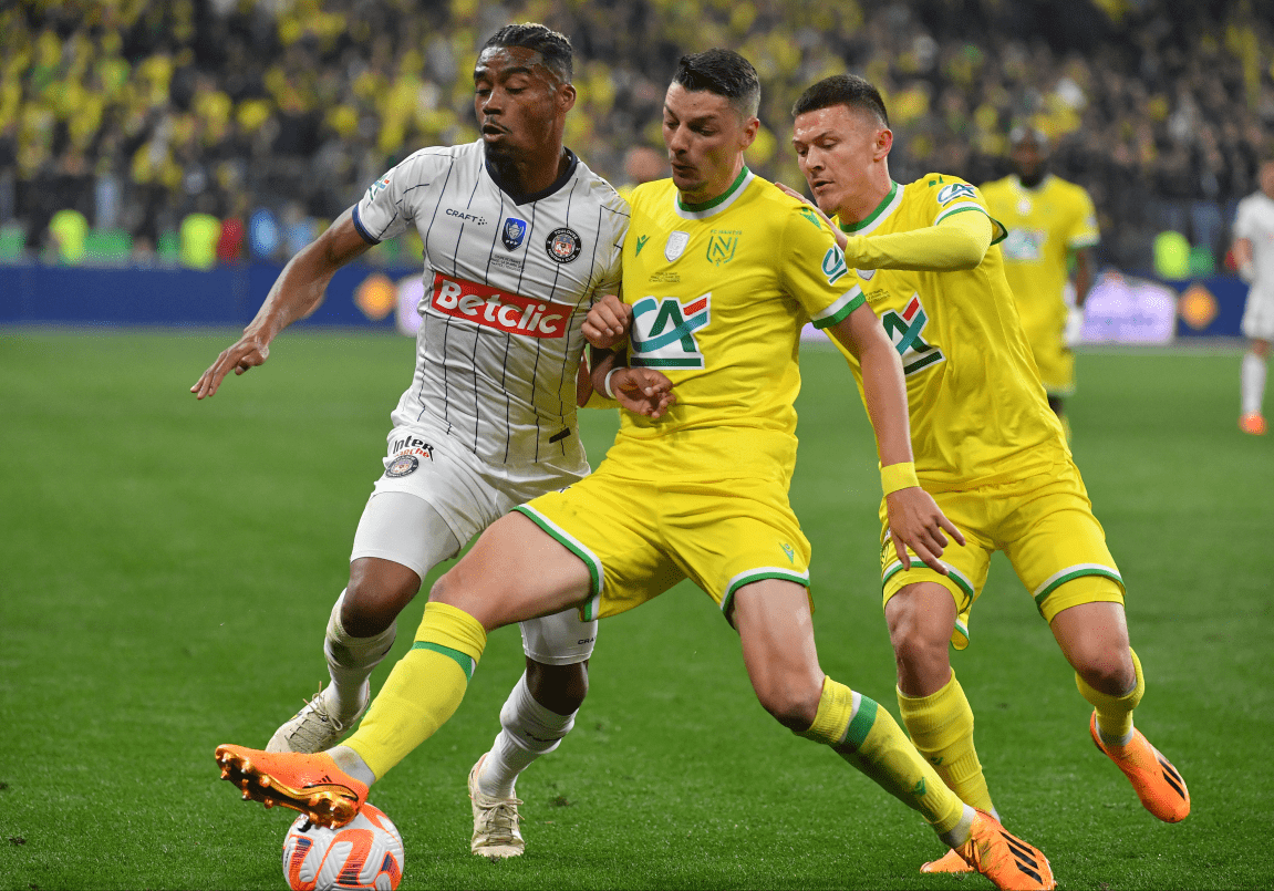 6/6号荷甲附加赛前瞻:阿尔梅勒城vs埃门 荷甲名额之争!