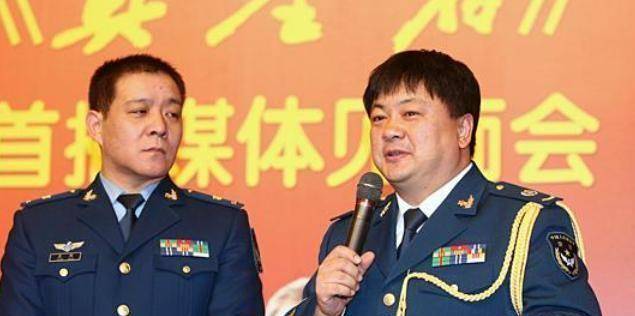 军艺"四大校草":沈腾,杨洋和沙溢,看到他后:岁月下手太狠了_洪剑涛