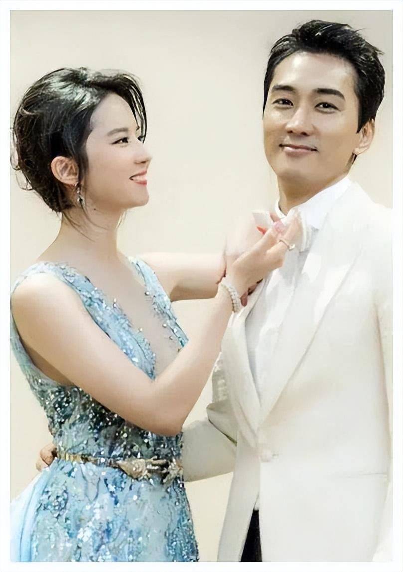 有一种"差距"叫刘亦菲和宋承宪,分手5年后,两人现状天差地别_发展_女