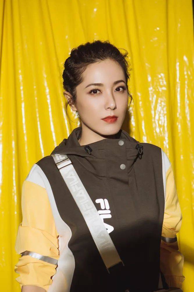 《浪姐》2 的漂亮踢馆姐姐——曾黎,该你火了!_刘烨_章子怡_同学