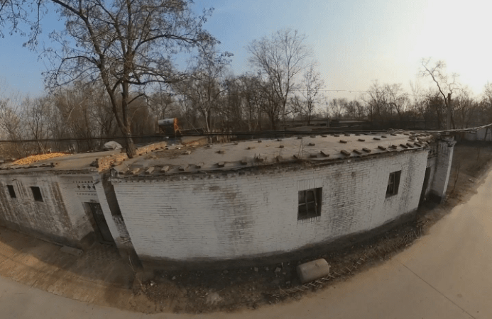 阳谷县城北6公里处 , "小迷魂阵村"落闯入视野_房屋_方向感_军事