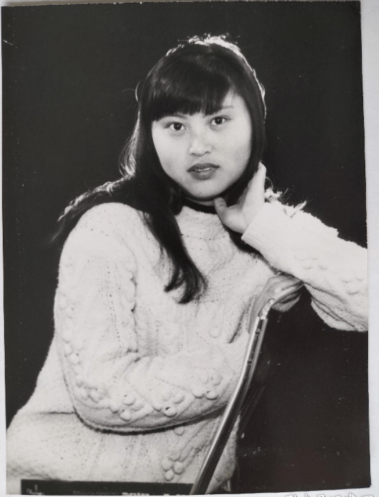 九十年代纯美女孩照,经历了时光的打磨,显得更加温暖_照片_青春_漂亮