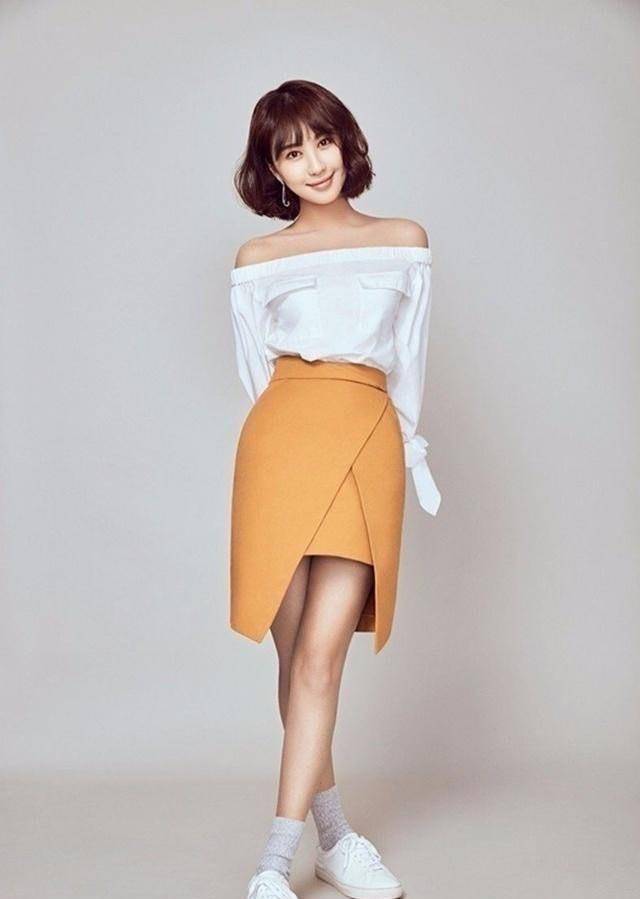 李菲儿不愧为最美前任,混搭风格不显矮,反而显高又显瘦_时尚_衣服