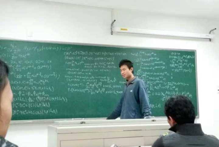 韦神韦东奕：哈佛大学为他打破百年校规，却被网民嘲笑找不到女友-韦神韦东奕采访