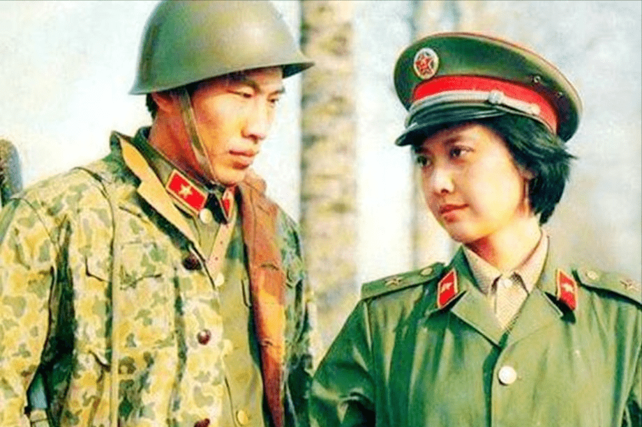 1987年,朱琳又凭借《凯旋在子夜》中的江曼一角,成为了"金鹰奖最佳女