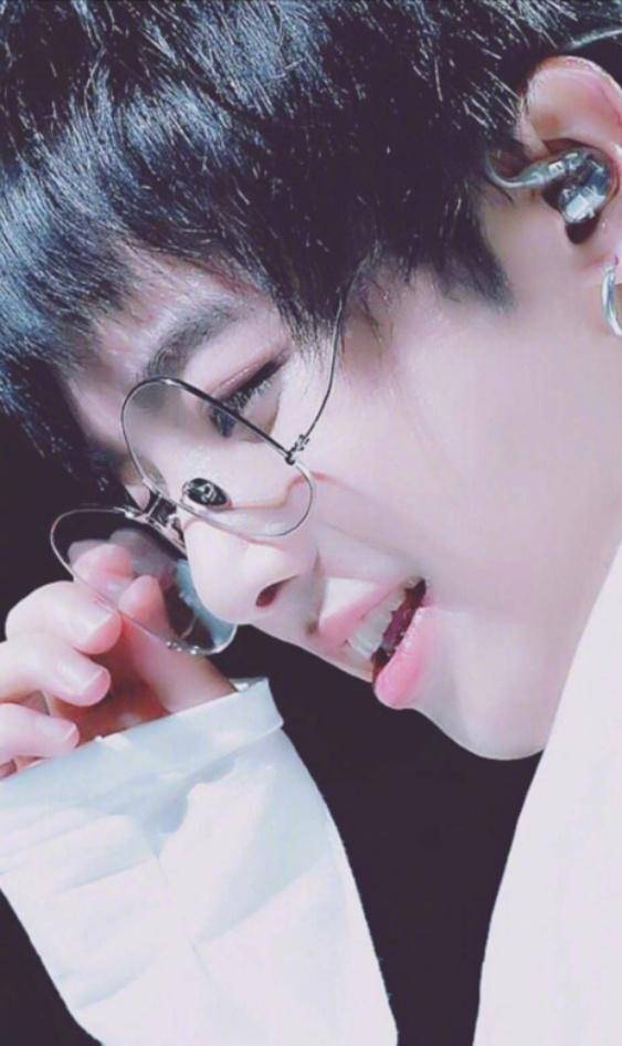 张艺兴,朱一龙,还是他呢?_华晨宇_感觉_龙的