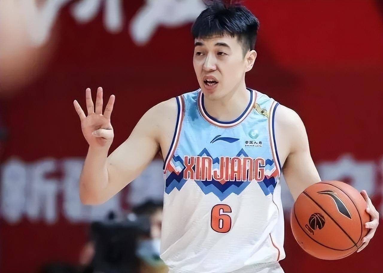 已经确定续约两年,总经理缪寿守正在与老后卫曾令旭进行合同谈判,力邀