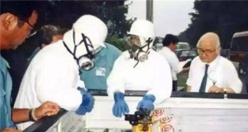 感染者,被医生强行救治83天,最后全身溃烂痛苦离去_大内_治疗_细胞