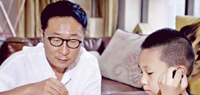 有个失散多年的"妹妹",还有个超模"闺女"_贾晨宇_林大_长相