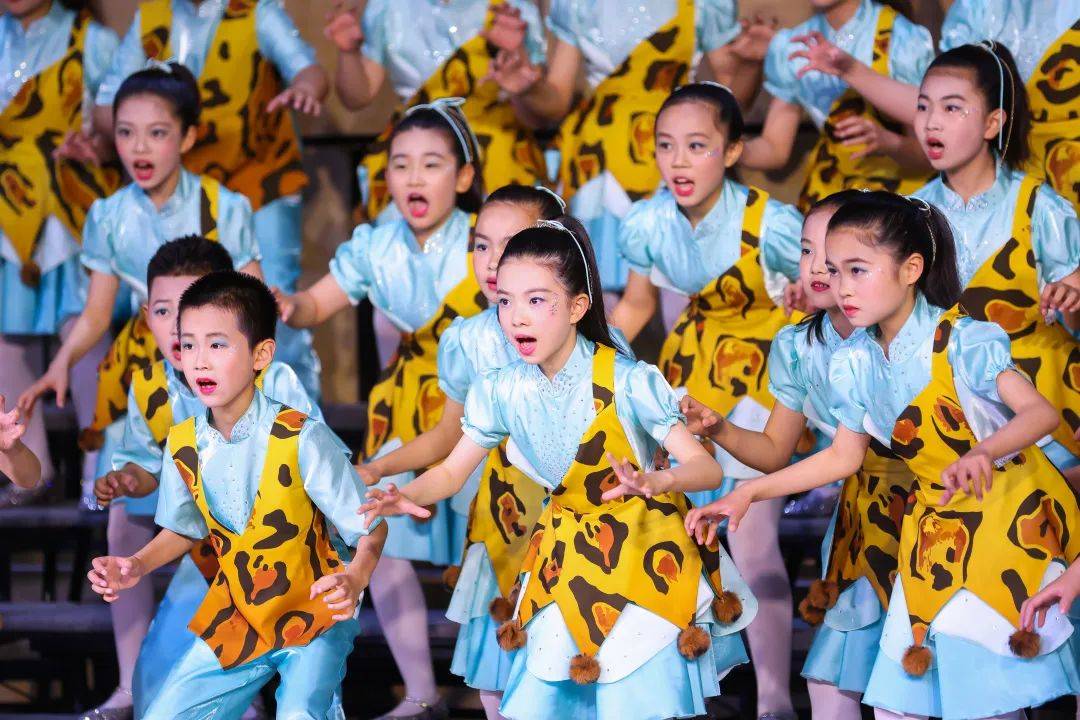 南京市拉萨路小学分校方兴小学"小星星"合唱团荣获鼓楼区合唱比赛