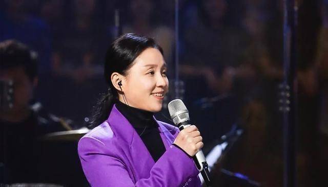 那个在《明日之子3》中"冷血"的龙丹妮,当初为何离开天娱?