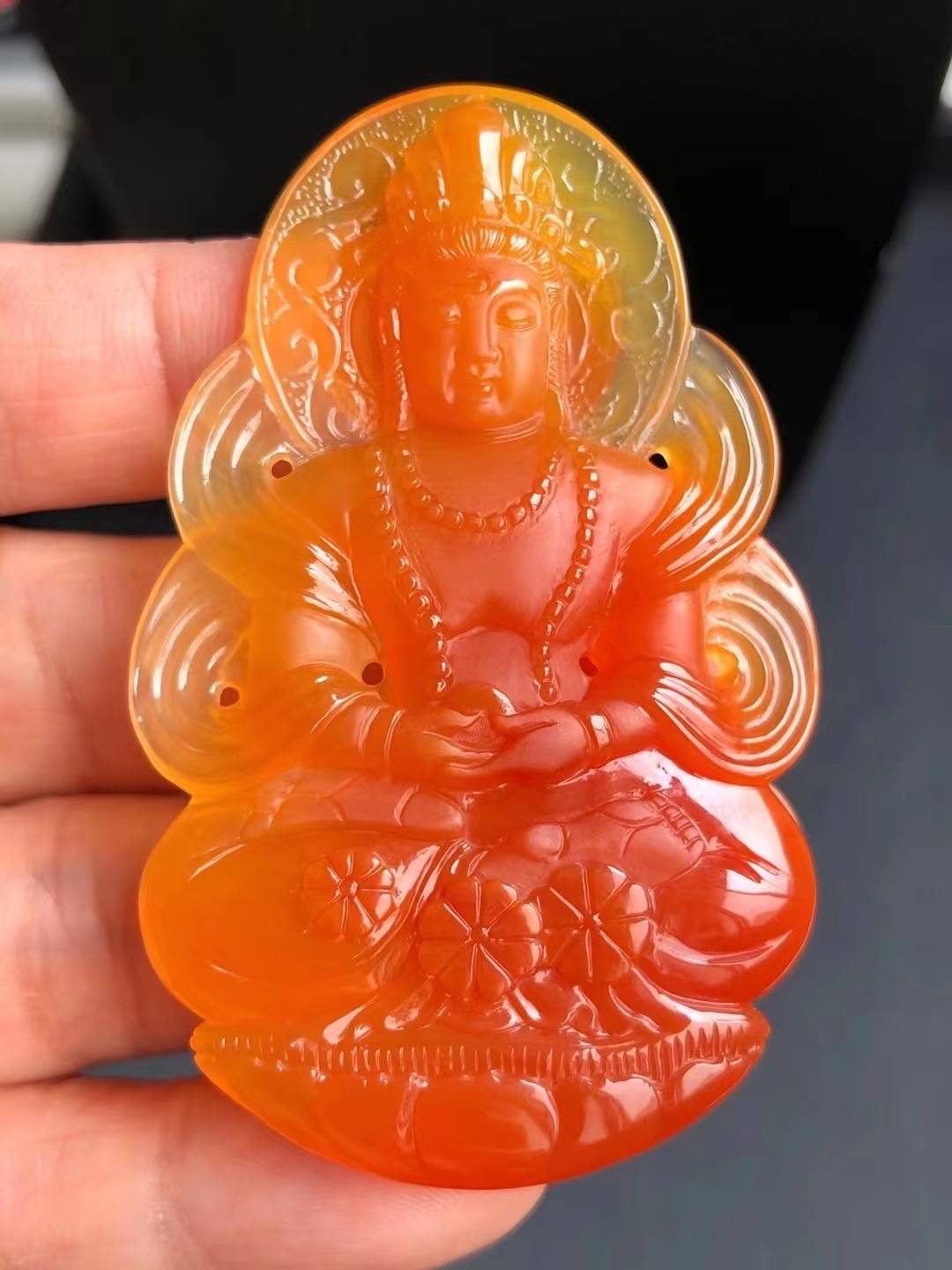 黄龙玉的投资价值不容忽视_中国翡翠玉石网