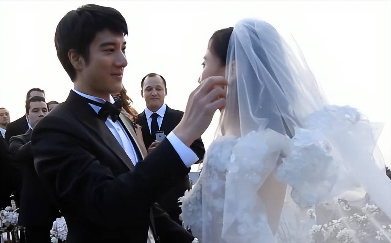 有人事业凉凉,有人上演夺子大战,有人消失_杨幂_刘恺威_王力宏