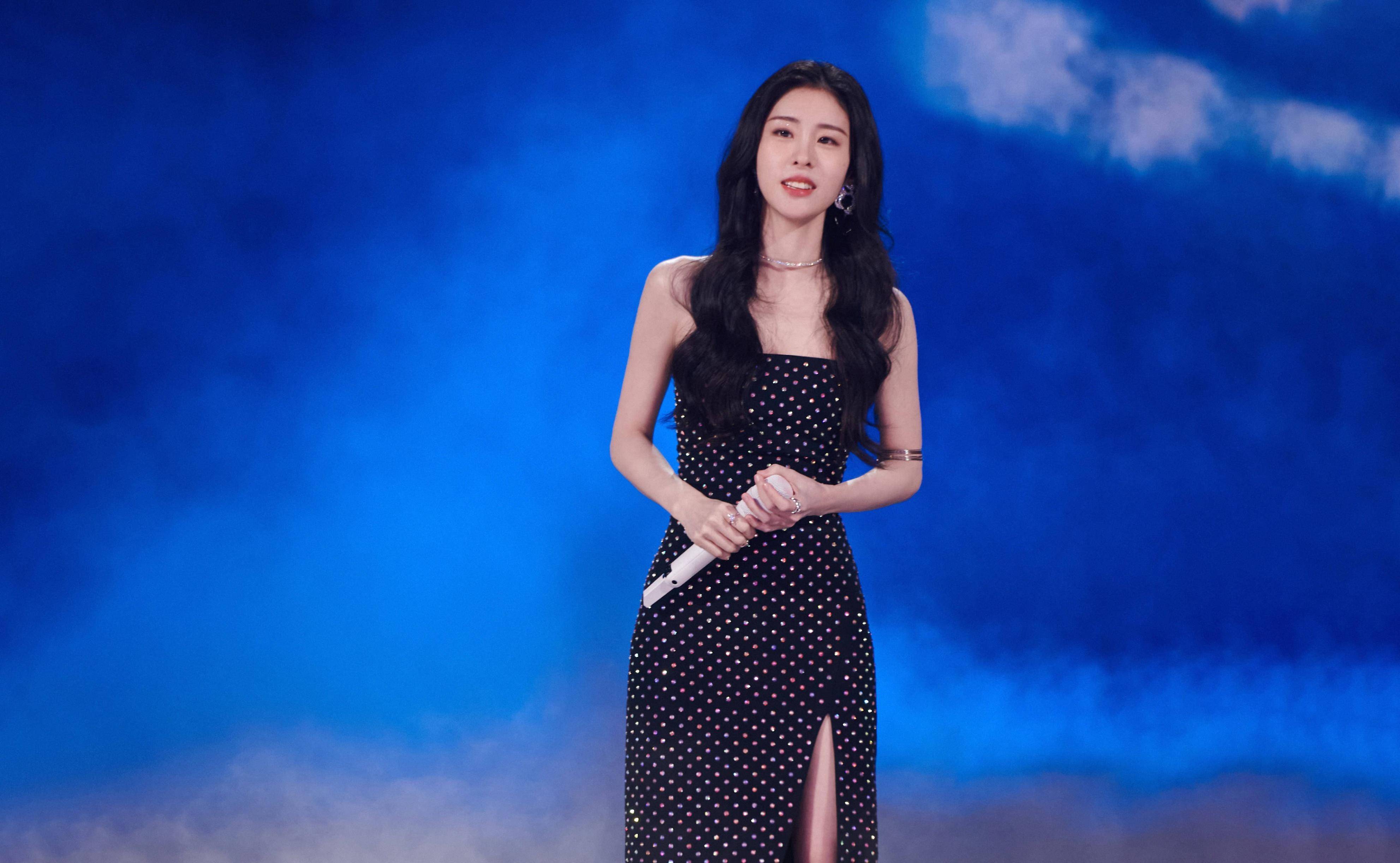 张碧晨,就这样被华晨宇渣了又渣,不知夜深人静时她可曾后悔过?