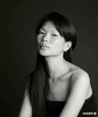 国际超模吕燕:长相不佳却嫁国外贵族,混血儿子颜值超高_比赛_公司