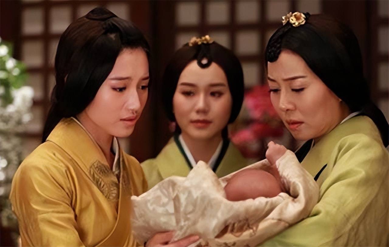 不只是喂奶那么简单,其中的猫腻太多了_孩子_皇帝_皇宫