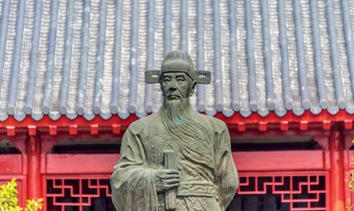 万历中兴张居正要求皇室节俭,他个人生活上却为何大肆铺张奢侈?