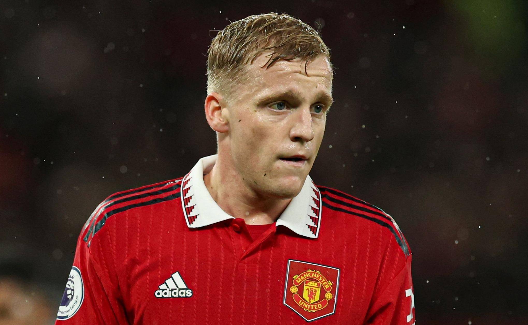 范德贝克考虑今夏离队,曼联标价2500万_调查_比赛_格林伍德