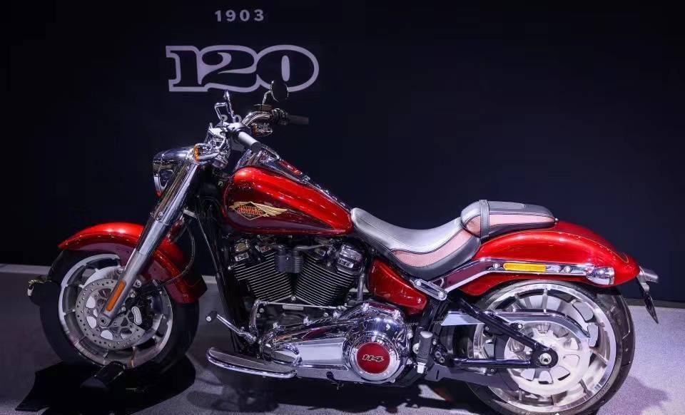 哈雷至尊滑翔,典藏 限定,豪华大玩具_搜狐汽车_搜狐网