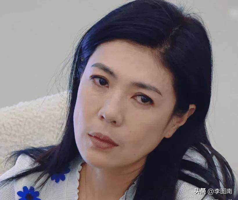 退出芭莎5年后,苏芒经营24年的强大朋友圈,成了一个笑话_洪晃_照片